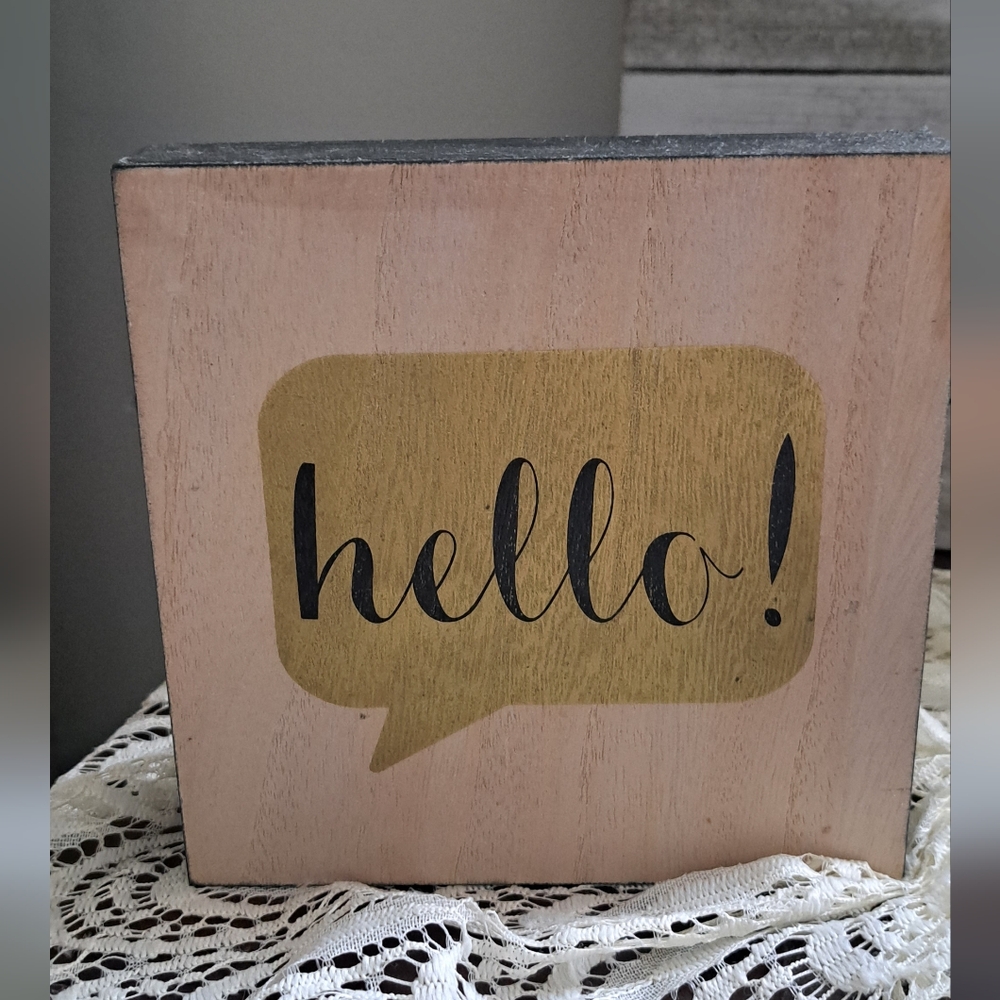 Wooden Block Decor with 'Hello' Design